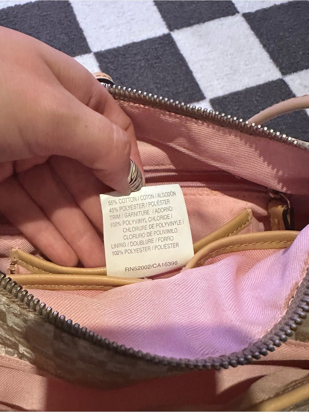 Liz Claiborne Multicolor Pastel Check Crossbody with Tan Trim - Picture 4 of 10
